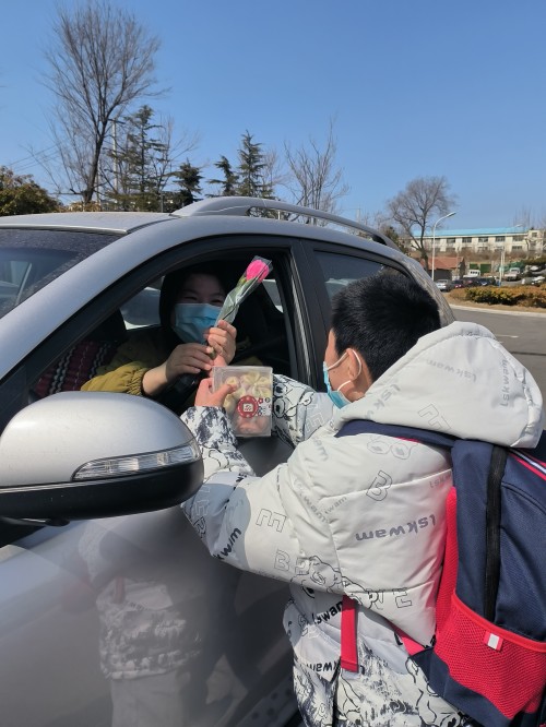 向媽媽表達節(jié)日祝福_副本.jpg